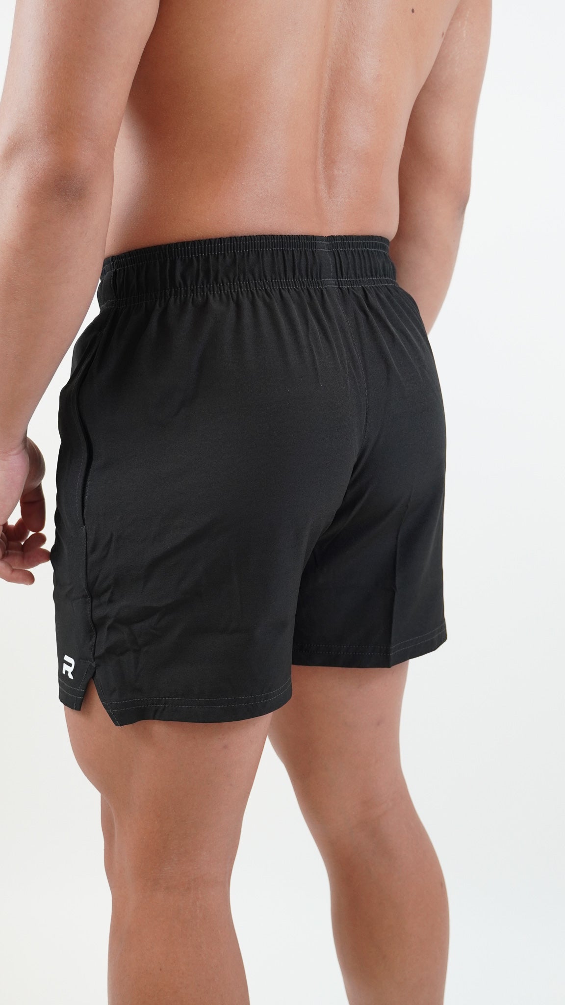 Hybrid Short - Black - Resilient Active