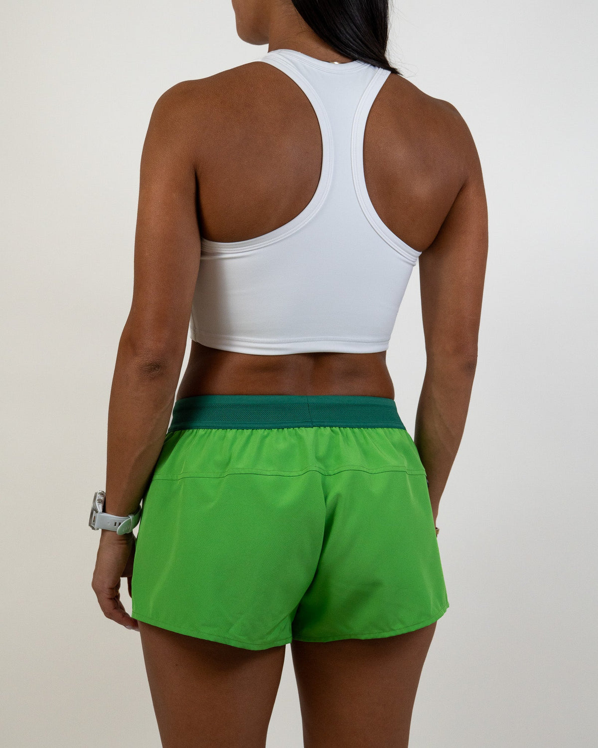 Pace short- Vivid Green -  - Resilient Active