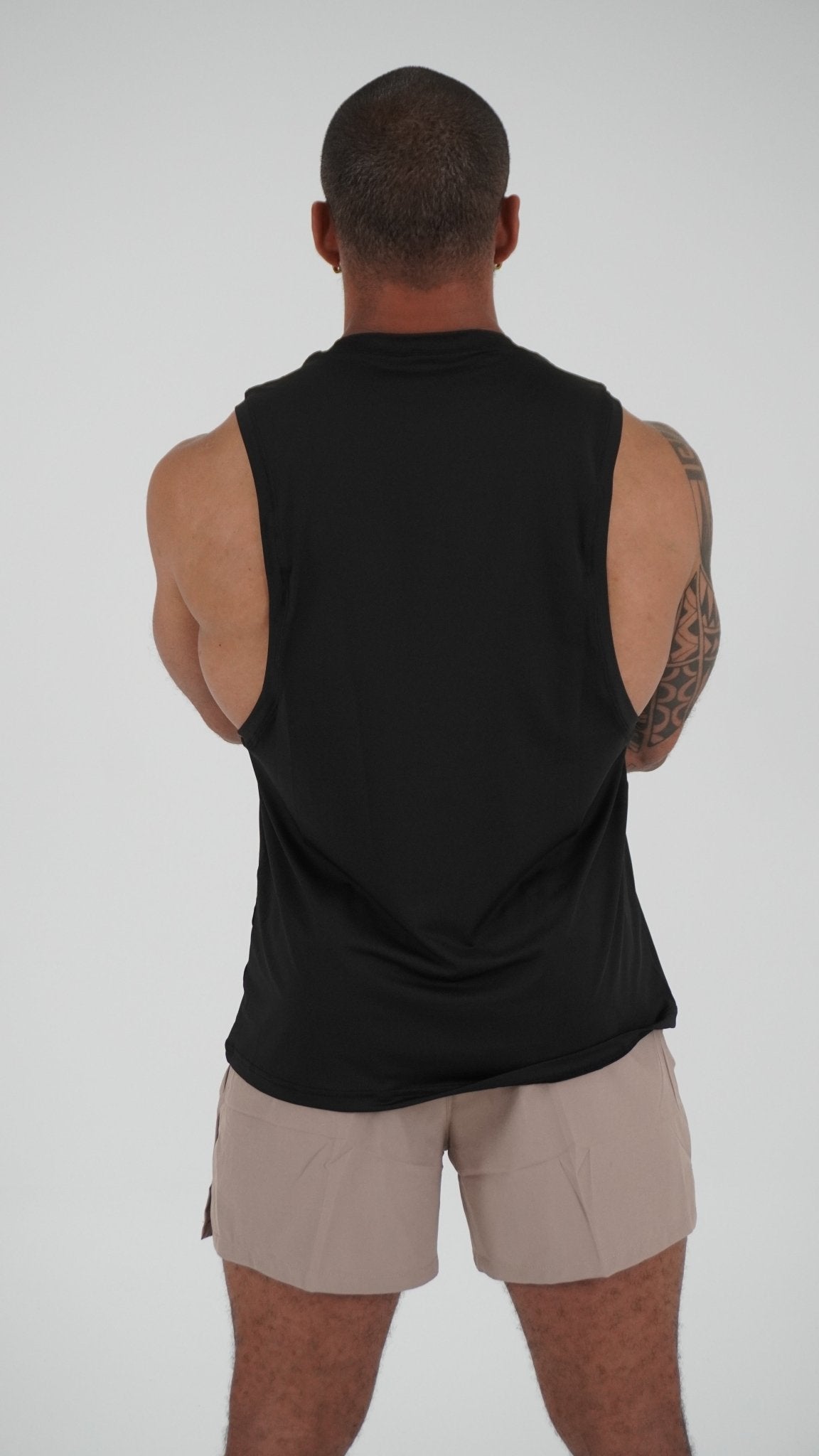 Perform Cutout Tank Top - Black - Resilient Active